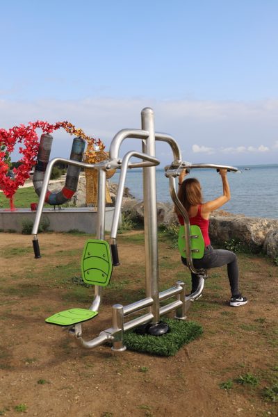 Push Pull inox fitness de plein air face à la mer vue 2