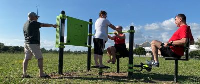 équipement de sport pour senior agrès de sport extérieur
