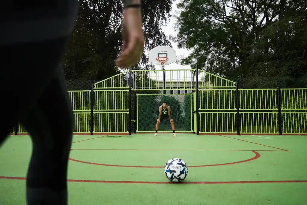 terrain multisports la verrière