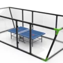 vue de trois quart d'une table de ping pong padel avec vitrages