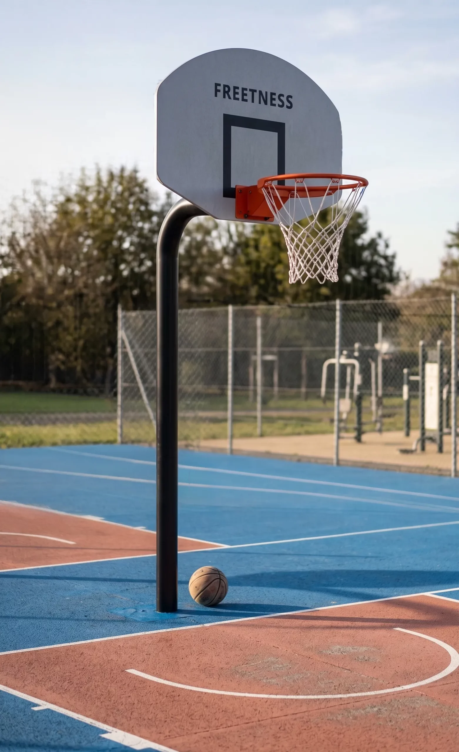 Panier basket FPBB sur terrain extérieur 3x3